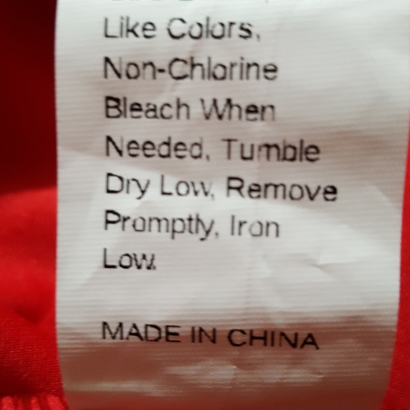 Long Sleeves Top With Tiered Ruffle Shoulder. - Picture 12 of 12